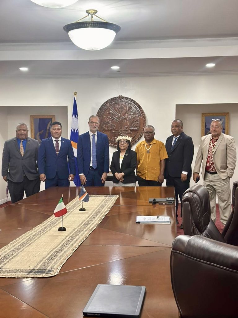 b8679d3b-89d3-479b-814f-f390e7e237ab